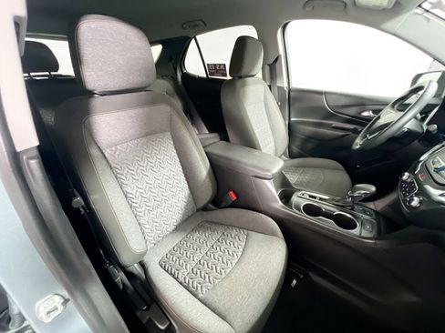 Used 2023 Chevrolet Equinox LT w/ Driver Convenience Package image 25