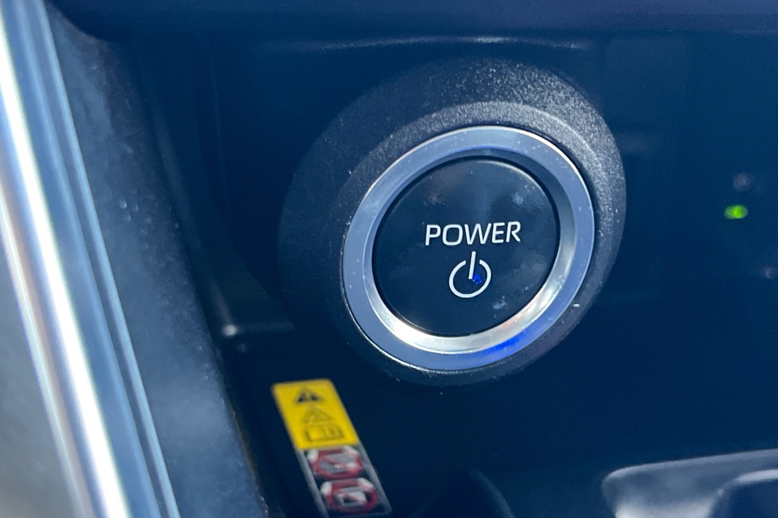 Certified 2024 Toyota Venza LE AWD/4WD image 22