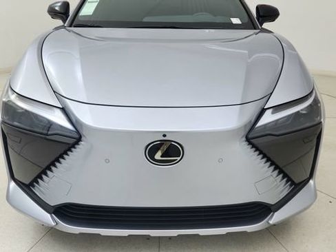 Used 2024 Lexus RZ 450e Premium w/ Accessory Package (Z1) image 8