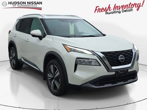 Used 2023 Nissan Rogue SL AWD/4WD image 1