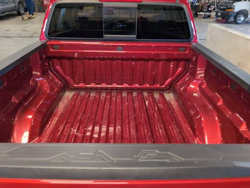 Used 2024 Chevrolet Colorado Trail Boss w/ Technology Package image 25