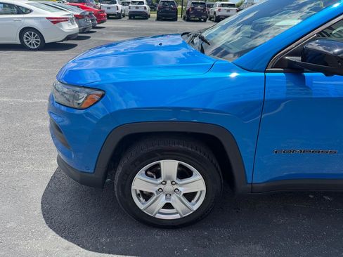 Used 2022 Jeep Compass Latitude w/ Convenience Group AWD/4WD image 11