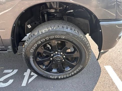 Used 2025 RAM 2500 Laramie AWD/4WD image 15