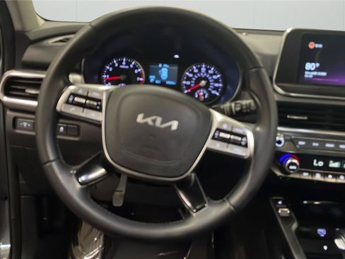 Used 2022 Kia Telluride S FWD image 22