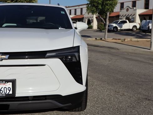 Used 2024 Chevrolet Blazer EV LT AWD/4WD image 8