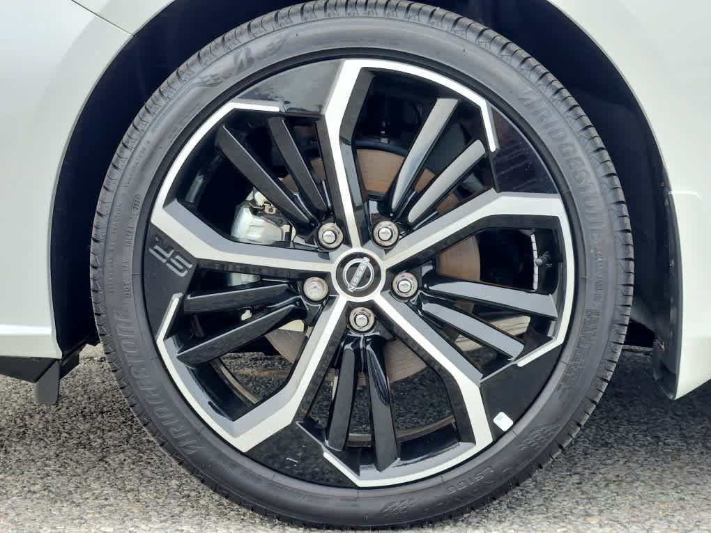 Used 2025 Nissan Altima 2.5 SR w/ SR Premium Package FWD image 6
