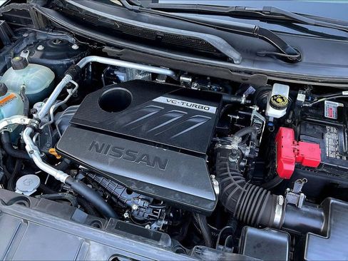 Used 2024 Nissan Rogue SV FWD image 31