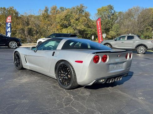 Used 2005 Chevrolet Corvette Coupe w/ Preferred Equipment Group image 3