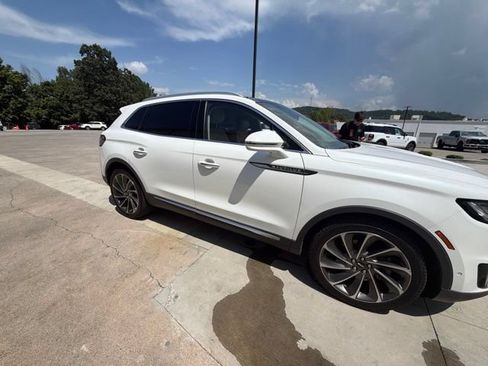 Used 2020 Lincoln Nautilus Reserve w/ Equipment Group 201A FWD image 11