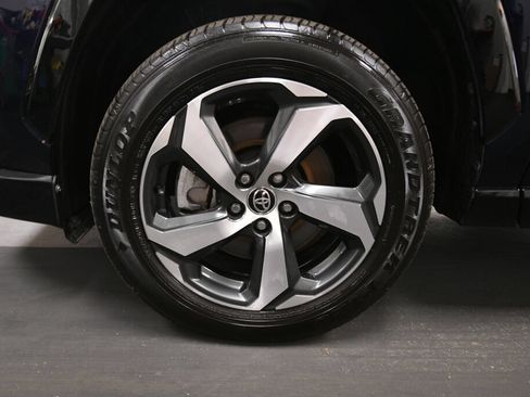 Used 2023 Toyota RAV4 SE w/ Weather & Moonroof Package AWD/4WD image 34