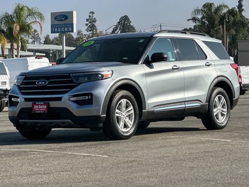 Certified 2023 Ford Explorer XLT w/ Equipment Group 202A image 9