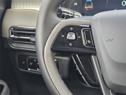 New 2026 Lincoln Corsair Premiere image 26