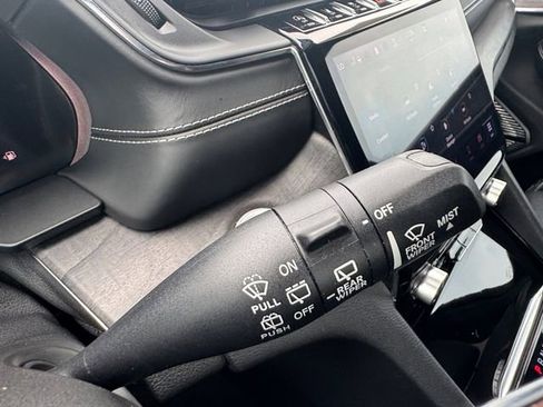 Used 2022 Jeep Grand Cherokee L Overland w/ Advanced Protech Group III RWD image 12