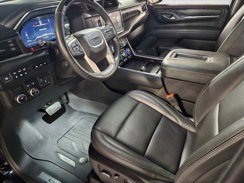 Used 2024 GMC Yukon Denali w/ Advanced Technology Package RWD image 10