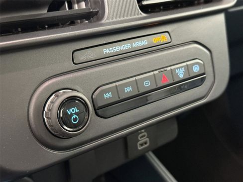 Used 2026 Ford Maverick Lobo AWD/4WD image 22