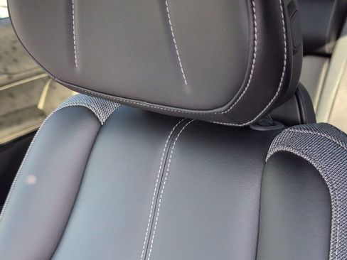 Certified 2024 Cadillac Lyriq Tech w/ Driver Assist Package image 21