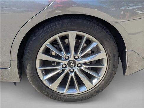 Used 2020 INFINITI Q50 Luxe w/ Essential Package (3.0T Luxe) image 17