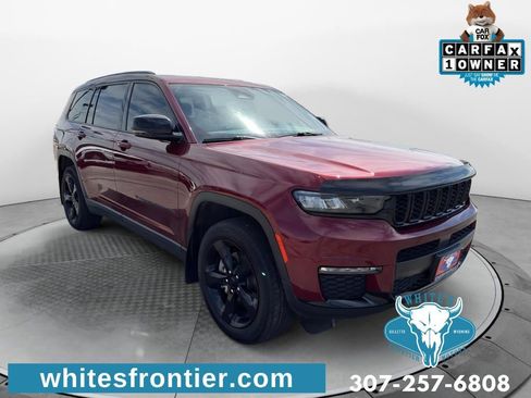Used 2023 Jeep Grand Cherokee L Limited w/ Black Appearance Package AWD/4WD image 7