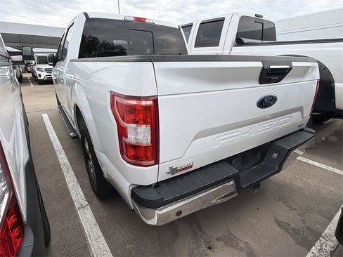 Used 2018 Ford F150 XLT w/ Equipment Group 302A Luxury image 4