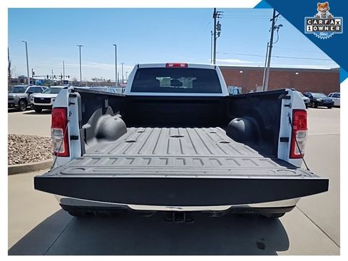 Used 2022 RAM 3500 Tradesman w/ Chrome Appearance Group AWD/4WD image 24