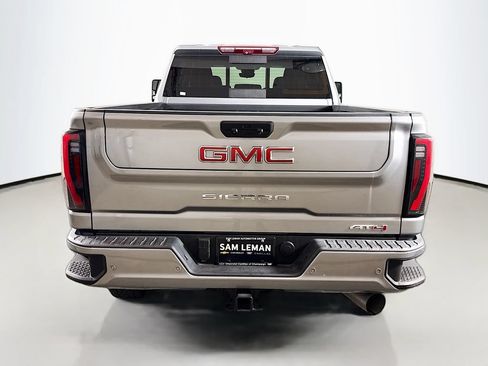 Used 2024 GMC Sierra 2500 AT4 w/ AT4 Premium Plus Package AWD/4WD image 6