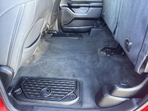 Used 2020 RAM 1500 Big Horn image 32