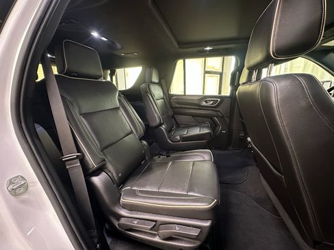 Used 2021 GMC Yukon SLT w/ SLT Luxury Plus Package AWD/4WD image 18