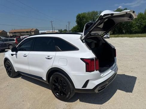 Used 2022 Kia Sorento SX FWD image 4