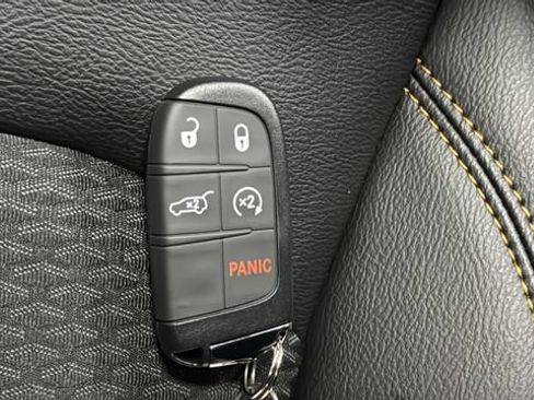 New 2026 Jeep Compass Latitude AWD/4WD image 40