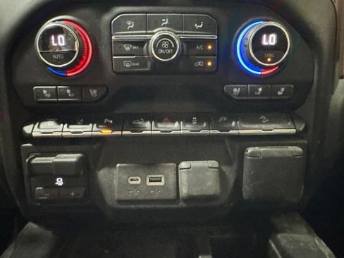 Used 2022 Chevrolet Silverado 2500 High Country w/ LPO, Hitch Package AWD/4WD image 13