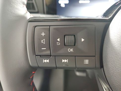 New 2026 Nissan Kicks SR image 23