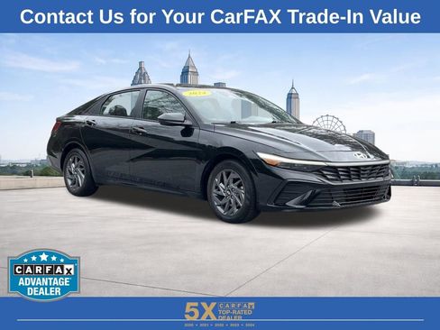 Used 2024 Hyundai Elantra SEL image 27