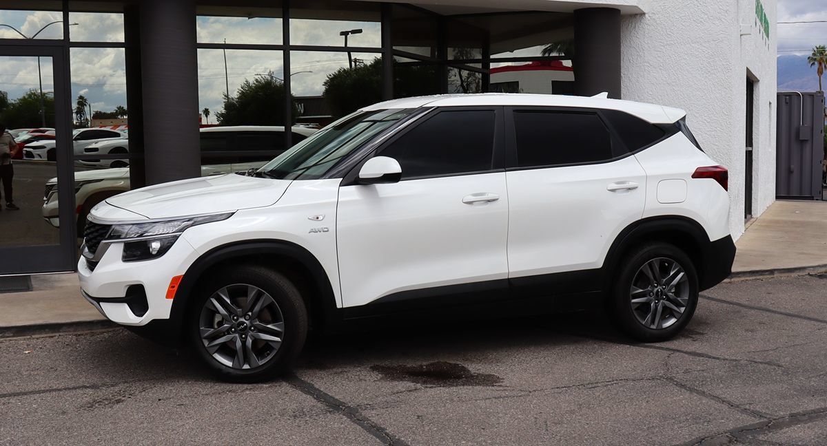 Used 2023 Kia Seltos LX AWD/4WD image 4