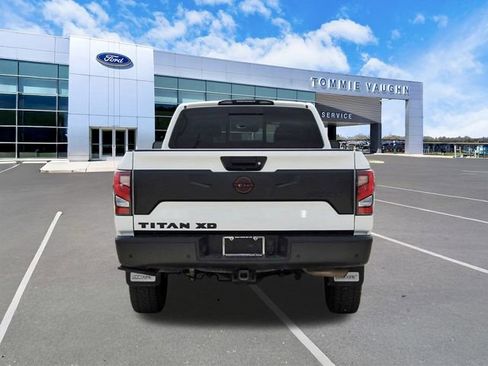 Used 2024 Nissan Titan PRO-4X image 3