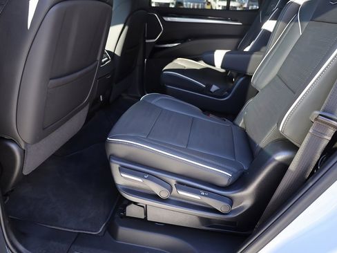 Used 2026 Cadillac Escalade Sport w/ Touring Package image 17