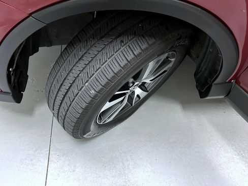 Used 2018 Toyota RAV4 XLE FWD image 23