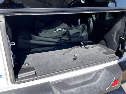 Used 2023 Jeep Wrangler Sahara w/ Cold Weather Group image 31