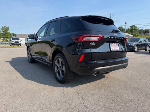 Used 2024 Ford Escape ST-Line w/ Tech Pack #1 FWD image 10