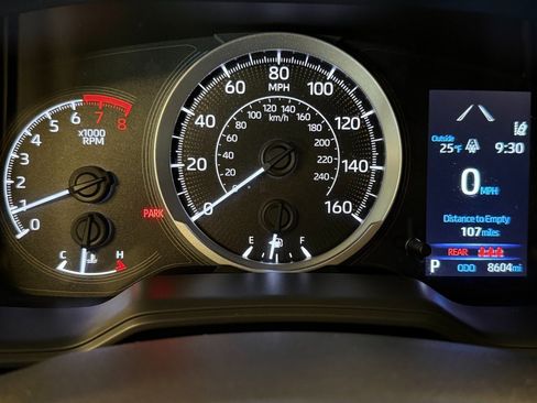 Used 2022 Toyota Corolla LE image 10