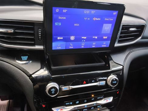 Used 2023 Ford Explorer ST-Line AWD/4WD image 27