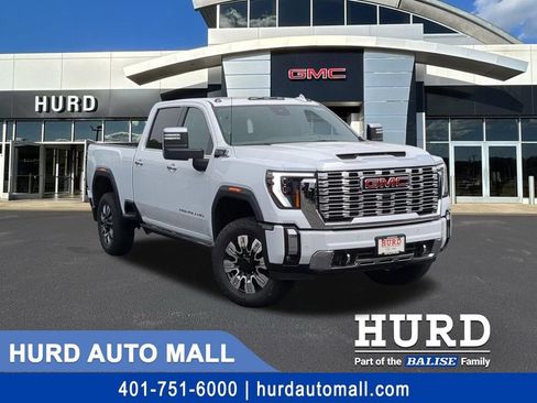 New 2026 GMC Sierra 3500 Denali w/ Denali Reserve Package AWD/4WD image 1
