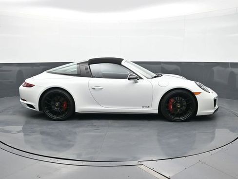 Certified 2018 Porsche 911 Targa 4 GTS image 20