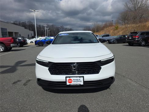 Used 2025 Honda Accord Sport image 9