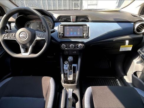 New 2025 Nissan Versa SV w/ Trunk Package image 2