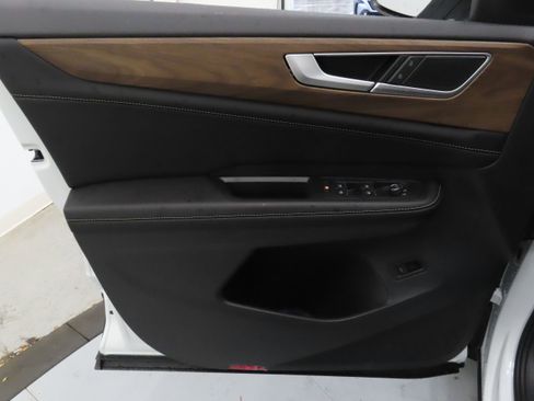 New 2026 Volkswagen Atlas SE image 8