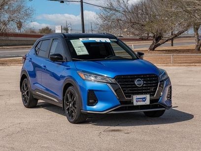 Used 2021 Nissan Kicks SR
