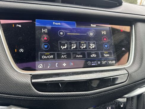 Used 2024 Cadillac XT6 Luxury w/ LPO, Floor Liner Package image 19