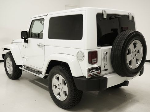Used 2011 Jeep Wrangler Sahara w/ Connectivity Group image 6