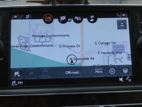 Used 2019 Bentley Bentayga V8 image 15