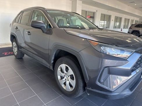 Certified 2021 Toyota RAV4 LE FWD image 5